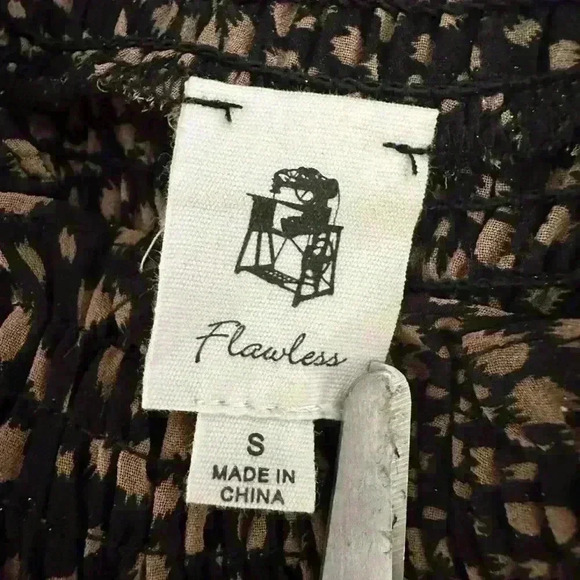 Flawless Leopard Print Women's Shirt (326) - Picture 9 of 11